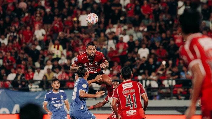 Everton Nascimento dalam laga Bali United vs Persib Bandung di Stadion Kapten I Wayan Dipta, Gianyar, Bali, pada Selasa 7 Januari 2025 malam.