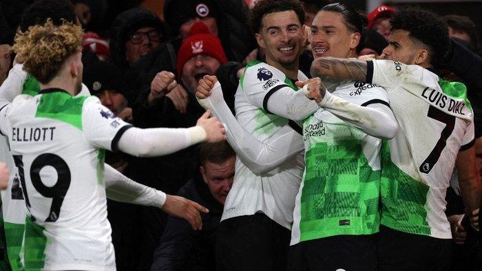 Aksi selebrasi pemain Liverpool usai mencetak gol di pertandingan Liga Inggris musim 2023-2024