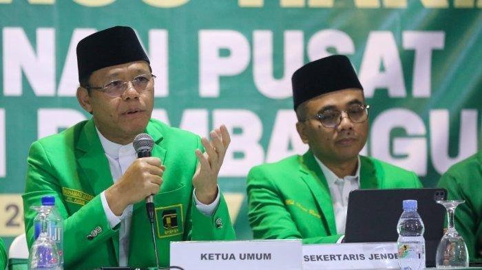 PPP gelar rapat pengurus harian ke-17 sekaligus rapat majelis partai yang dilaksanakan di kediaman Plt Ketua Umum PPP Muhamad Mardiono di Kabupaten Sleman, Yogyakarta, Senin (24/4/2023). PPP enggan beberkan kisi-kisi siapa bakal capres dan bakal cawapres yang rencanya akan diumumkan partainya pada Rabu (26/4/2023) hari ini.