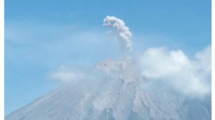 Berdasarkan pemantauan empat hari (H-4) sebelum Hari Raya Idul Fitri 2024, terpantau 5 gunung api dalam status 'Siaga' yakni Anak Krakatau, Ili Lewotolok, Marapi, Merapi, dan Semeru.