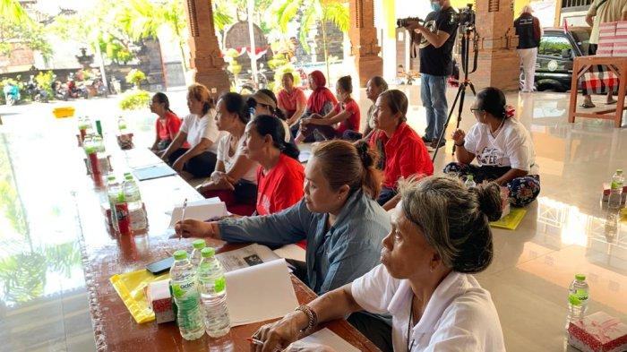Partisipasi komunitas UMKM Pantai Jerman dalam program pelatihan dan pendampingan UMKM bersama kolaborasi CCEP Indonesia, Undiknas Denpasar, Rotary Club of Bali Bersinar dan PHRI Badung
