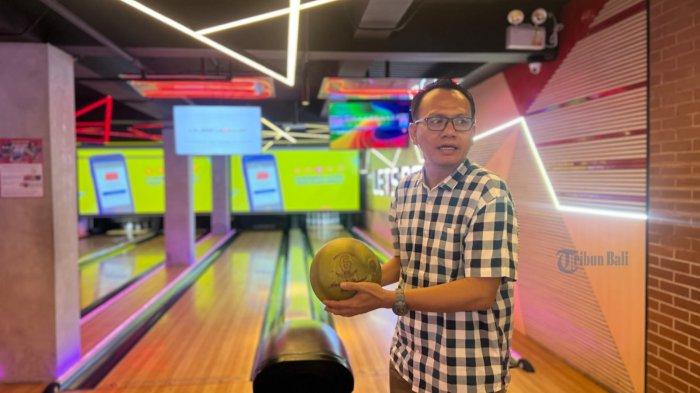 Paulus Gurning selaku Deputy GM Operations Timezone, Sabtu 9 Desember 2023 di Social Bowling. Cocok untuk pemula dengan lintasan 5 meter - Weekend Bingung Kemana? Cobain Wahana Baru Social Bowling di Bali.