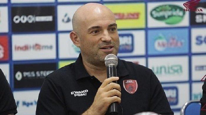Pelatih PSM Makassar Bernardo Tavares