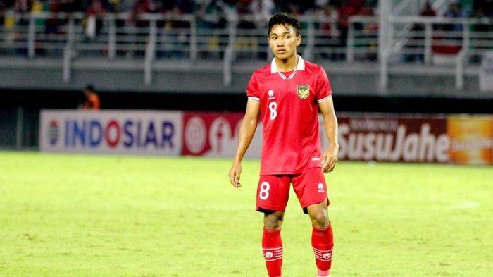 Pemain Timnas Indonesia Arkhan Fikri saat pertandingan Kualifikasi Piala Asia U20 2023 melawan Vietnam yang berakhir dengan skor 3-2 di Stadion Gelora Bung Tomo Surabaya, Minggu (18/9/2022) malam.