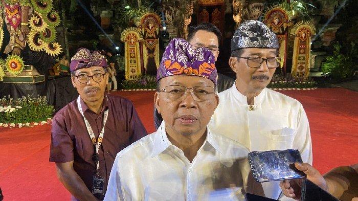 Gubernur Bali Wayan Koster soroti alih fungsi lahan yang marak terjadi di Bali. Hal itu disampaikan pada Rapat Koordinasi (Rakor) Percepatan Pelaksanaan Program Pembangunan Bali 2025-2030 di Gedung Wiswa Sabha, Jumat (11/4).

Menurutnya, alih fungsi lahan di Bali ini sangat tinggi sangat ekspansif sehingga lahan-lahan produktif sawah semakin berkurang.
