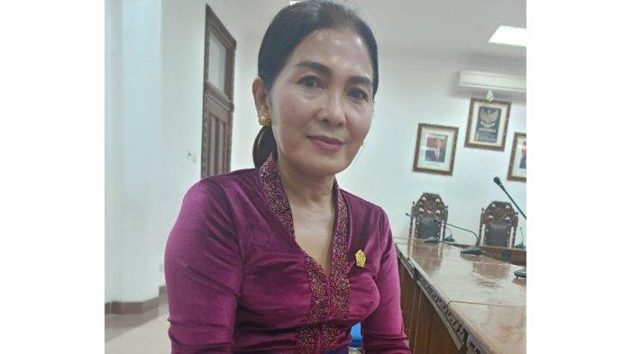 SOSOK - Ratnadi Nahkodai Fraksi PDIP DPRD Gianyar, Ada 4 Fraksi di DPRD Gianyar