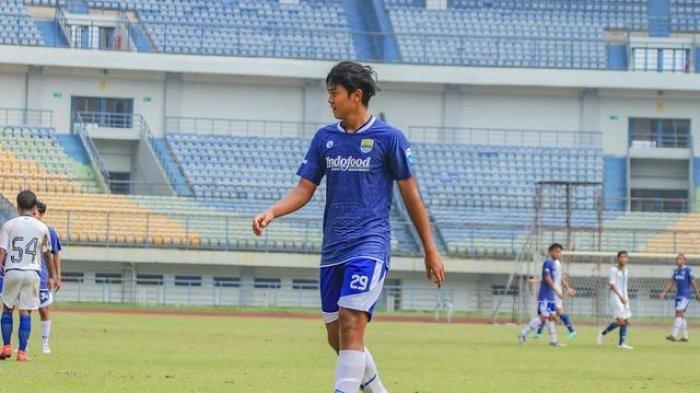 Ridwan Ansori sudah ikut latihan di Persikabo 1973 sejak 14 Mei 2023. Kontrak Ridwan di Persib Bandung akan berakhir 30 Mei 2023.