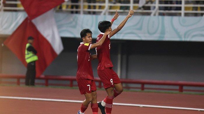 Selebrasi pemain Timnas U17 Indonesia, Arkhan Kaka setelah membobol gawang Ekuador di laga pertama Grup A Piala Dunia U17 2023 di Stadion GBT
