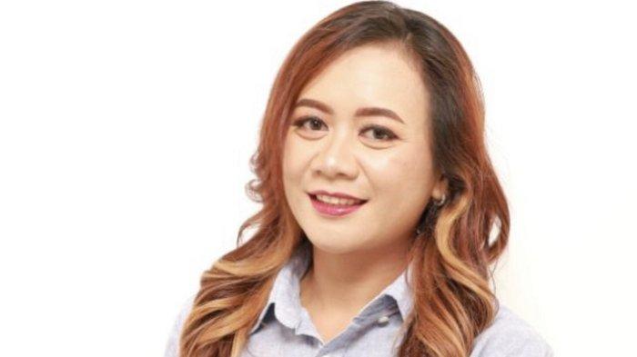 Seorang juru parkir di Kota Denpasar terdaftar sebagai calon legislatif (caleg) di Pileg 2024. Ia adalah Ni Kadek Dewi yang kini berstatus Caleg DPRD Provinsi Dapil Denpasar nomor urut 6 dari Partai Gerakan Indonesia Raya (Gerindra)