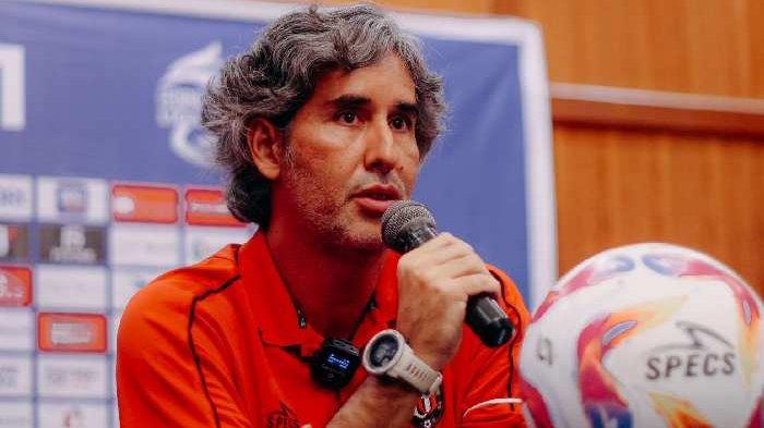 Stefano Cugurra Teco, Pelatih Bali United.