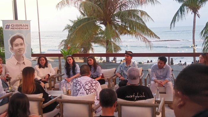 Suasana kegiatan #GibranMendengar di salah satu restoran di Jalan Kartika Plaza Kuta, Badung, Bali.