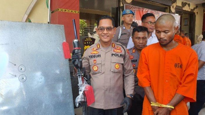 Pelaku Mang Yo yang beralamat di Banjar Tiyingan Desa Pelaga Petang, Badung merasa sakit hati kepada korban Yudi akan konflik sebelumnya.
