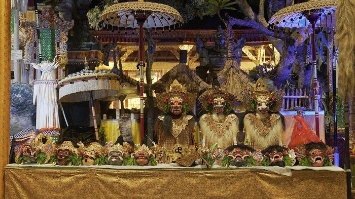 Topeng atau Tapel pasupati milik Puri Kauhan Ubud.