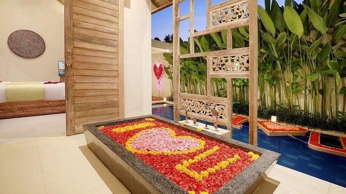 Terletak di Canggu, Manca Villa dekat dengan pantai terkenal untuk berselancar dan menikmati matahari terbenam di Pantai Berawa atau Pantai Batu Belig.