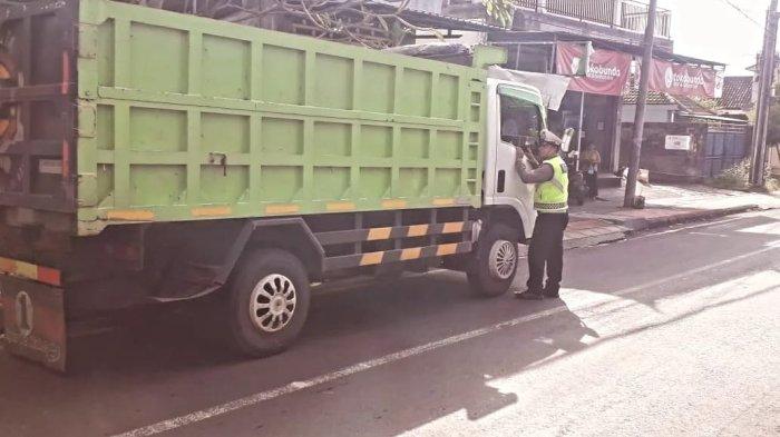 ILUSTRASI - 10 Arti Mimpi Truk, Pertanda Cita-Cita Bakal Segera Terwujud