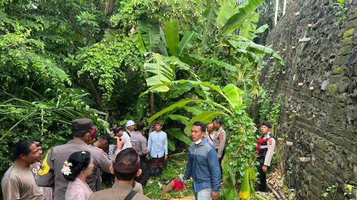 Pria asal Puri Satria Kawan, Desa Paksebali, Kecamatan Dawan, Anak Agung Gde Oka (50) ditemukan meninggal dunia di tegalan warga di Desa Sampalan Tengah, Kecamatan Dawan, Kabupaten Klungkung, Rabu (17/4/2024).