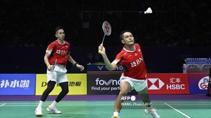 Fajar Alfian (Kanan) dan Muhammad Rian Ardianto (Kiri) Melawan Lee Yang dan Wang Chi-lin pada Semi-Final Thomas dan Uber Cup 2024