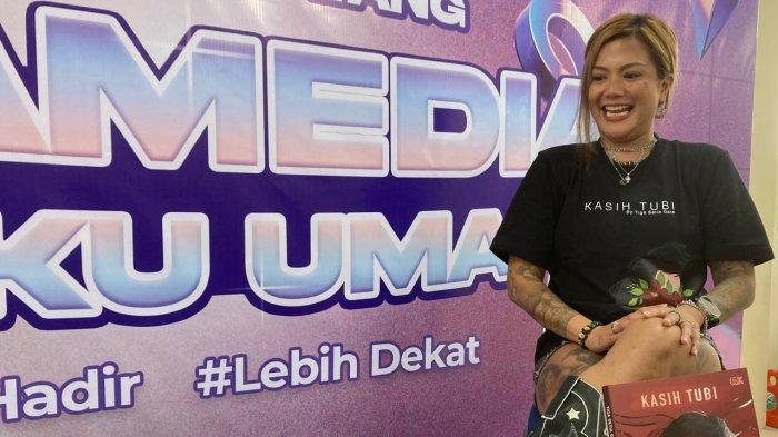 Tiga Setia Gara, penulis novel Kasih Tubi.