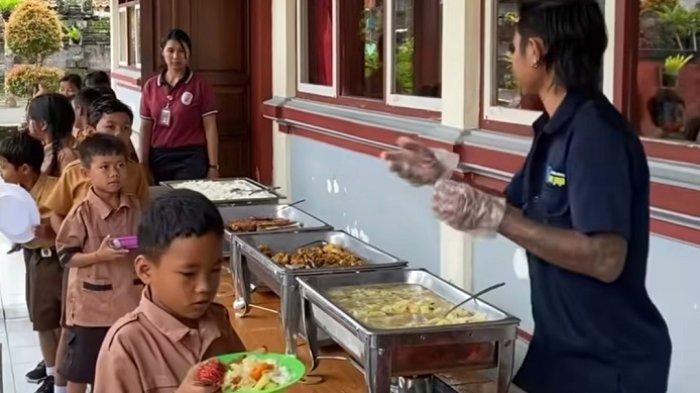 Uji coba makan siang sehat