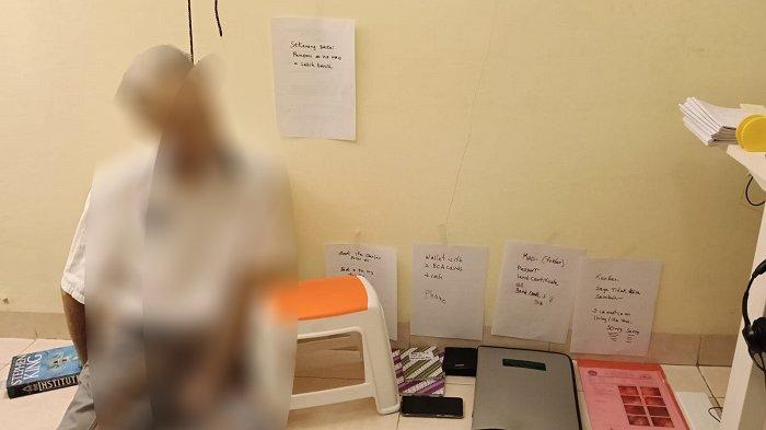 AKHIRI HIDUP - WNA AS, berinsial CLS (75) ditemukan mengakhiri hidup di kamarnya kawasan Biaung, Desa Kesiman Kertalangu, Denpasar Timur, Denpasar, Bali, pada Senin 28 April 2025.