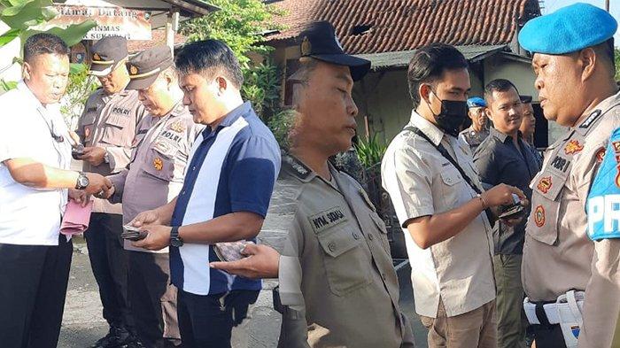 Propam Polres Gianyar menggelar sidak disiplin di Polsek Sukawati, Gianyar, Bali, Selasa 9 Juli 2024.
