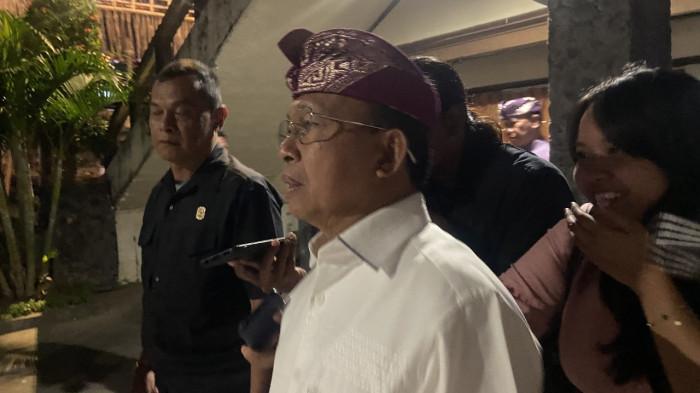 Gubernur Bali, Wayan Koster saat ditemui di Penutupan PKB 2025, Sabtu 19 Juli 2025. Koster Persilahkan Bupati Buleleng dan Wali Kota Denpasar Bali Pecat Pegawai Ketahuan Selingkuh