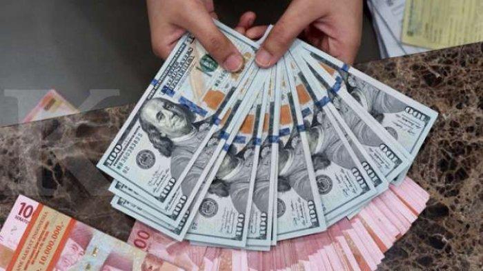 NILAI TUKAR - Analis Doo Financial Futurus, Lukman Leong mengatakan rupiah menguat di tengah pelemahan yang berkelanjutan dari dolar AS oleh data-data ekonomi pekerjaan AS yang lebih lemah dari perkiraan. Dolar AS juga melemah oleh kekhawatiran retaliasi negara-negara akan tarif Trump. 