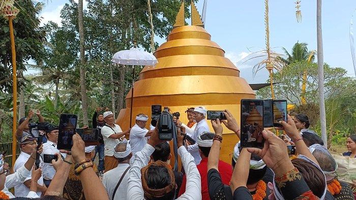WISATA SPIRITUAL - Peresmian Marga Wonder City, wisata spiritual di Bukit Hyang, Desa Tista, Kecamatan Abang, Karangasem, Minggu (29/10). 