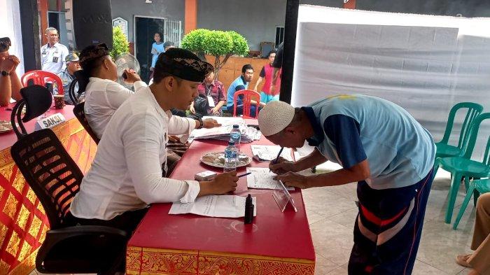 Suasana pemungutan suara Pilkada Serentak 2024 di Lapas Singaraja.