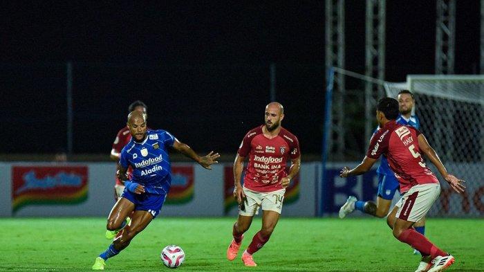 Sempat bertahan dengan skor imbang 0-0, kemudian Bali United kian gencar hingga berhasil menjebol gawang lebih dahulu. 

Sayangnya, impian Bali United pupus, setelah David da Silva membalas balik gol ke gawang lawan dan membuat skor imbang sampai akhir 1-1.