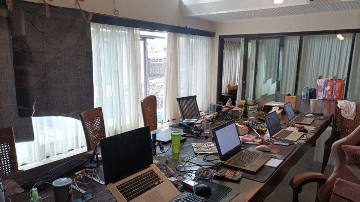 Kantor Imigrasi Kelas I Khusus TPI Ngurah Rai, mengamankan sebanyak 10 WNA atas dugaan pelanggaran izin tinggal keimigrasian.