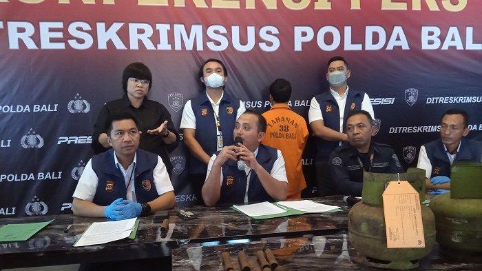 Ditreskrimsus Polda Bali merilis tersangka pengoplosan gas LPG bersubsidi, I Wayan Rawan (61) di kantor setempat, Denpasar, Bali, pada Rabu 19 Juni 2024.