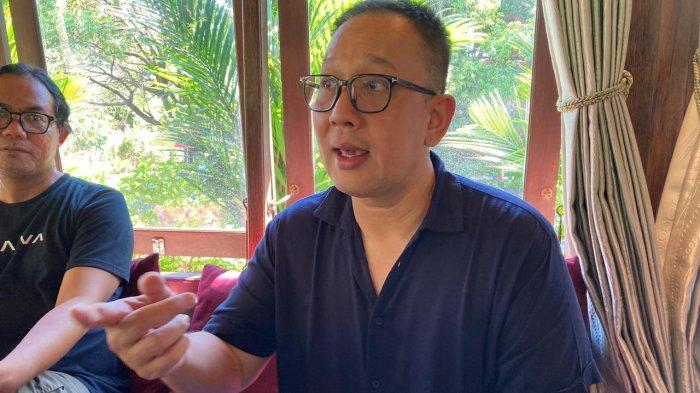 SOSOK - SVP Group Sustainability and Corporate Communication Telkom, Ahmad Reza, menjelaskan go digital penting bagi UMKM untuk naik kelas dan perluasan pemasaran. 