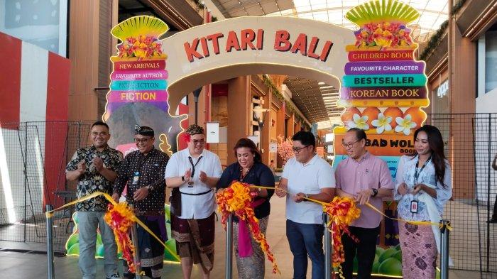 Bazzar Buku Internasional “Big Bad Wolf Books” (BBW) hadir pertama kali di Pulau Dewata, Bali yang akan diselenggarakan di Discovery Mall mulai tanggal 25 Juli hingga 4 Agustus 2024, dari pukul 10.00 hingga 22.00 WITA.