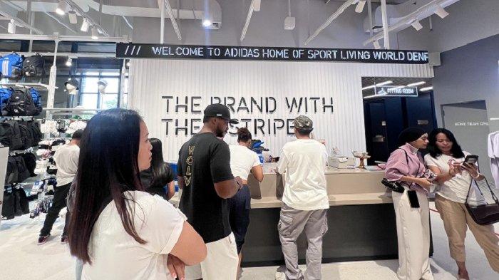 Mengusung konsep terbaru Home of Sport, Adidas Living World Bali siap menyambut para pelanggan setia dengan tampilan yang fresh, serta dengan koleksi yang makin lengkap.