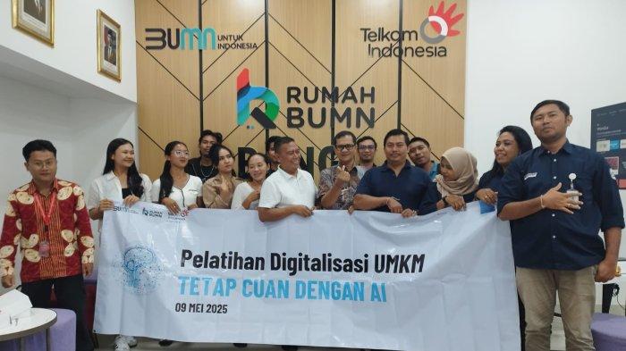 Antusiasme dan semangat diekspresikan pelaku UMKM di Bali, saat mengikuti pelatihan pemanfaatan Artificial Intelligence (AI) di Rumah BUMN Bangli, Jumat 9 Mei 2025. Mereka serasa mendapat ilmu berharga untuk memasarkan produknya.  

Semangat peserta dipicu motivasi yang diberikan pemateri, AVP Eksternal Relation PT Telkom Indonesia (Persero) Tbk, Sabri Rastyid, ketika mengawali materi pelatihan. 