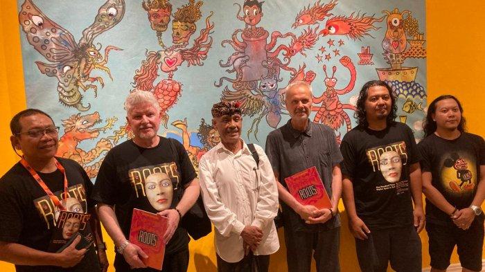 FOTO BERSAMA - Pameran Roots di Arma Museum 