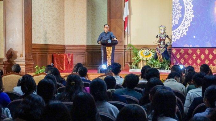 Kegiatan pemilihan Duta Generasi Berencana (GenRe) tahun 2024, di Ruang Kertha Gosana, Puspem Badung, Minggu 14 April 2024.