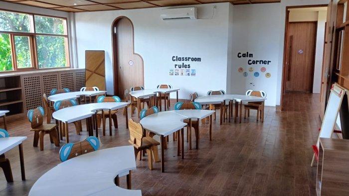 WIN SCHOOL BALI - Suasana salah satu ruang kelas untuk siswa TK di WIN School Bali, di Jalan Noja Saraswati No.12A, Kesiman Petilan, Denpasar. Resmi beroperasi Kamis 27 Februari 2025.
