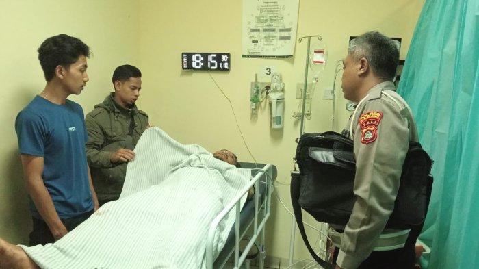 korban ketika dilarikan ke RSUD Buleleng akibat truk pengangkut bata ringan yang diduga alami rem blong - Diduga Rem Blong, Truk Bermuatan Bata Ringan Terperosok ke Pekarangan Warga di Gitgit Buleleng