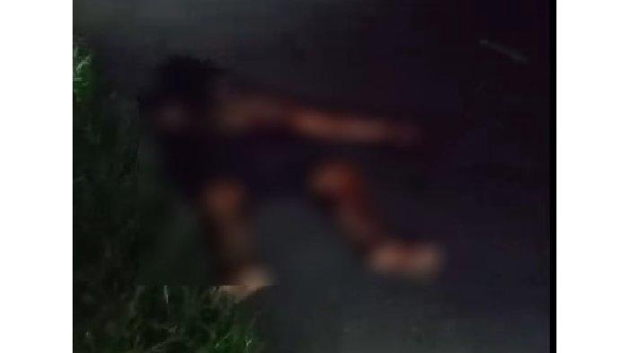 Tangkap layar potongan video penemuan mayat dengan kondisi tidak memakai baju dengan luka di leher di  Jalan Raya Tojan, Desa Pering, Kecamatan Blahbatuh, Gianyar, Bali, Jumat 17 Januari 2025