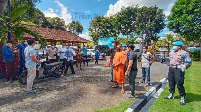 UPDATE: Polisi Gelar Rekontruksi Ulang Pembunuhan Lulusan Dokter Hewan ...