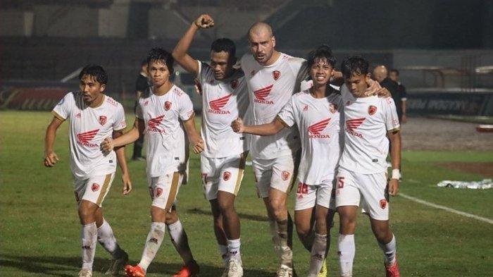 Prediksi susunan pemain PSM Makassar vs Borneo FC dalam laga pekan terakhir Liga 1 2022/2023, Minggu, 16 April 2023.