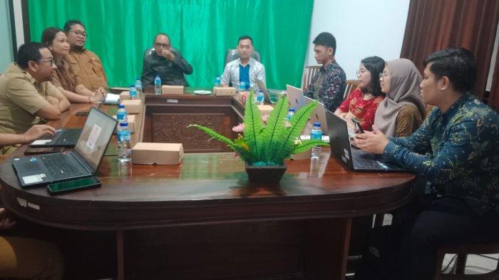 Kominfo Gianyar bersama Badan Sandi dan Siber Negara (BSSN), melakukan IT Security Assessment (ITSA) untuk empat aplikasi berbasis web yang dibangun Diskominfo Gianyar, Senin 1 Juli 2024.