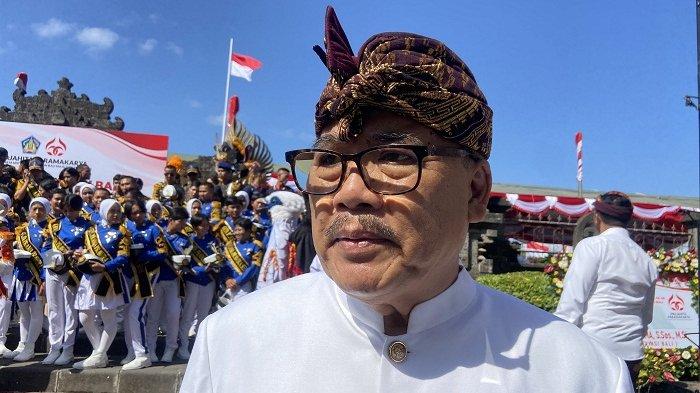  Kendati demikian, Sugawa Korry menilai sikap politik Sundayana merupakan hak pribadi. Sugawa Korry mengatakan belum ada penyampaian pengunduran diri Sundayana kepada dirinya. 