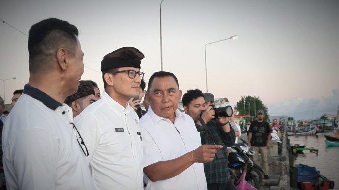 Menteri Pariwisata dan Ekonomi Kreatif (Menparekraf), Sandiaga Salahuddin Uno, bakal mengembangkan pariwisata di Bali Barat dan Banyuwangi. Langkah ini bertujuan untuk mengoptimalkan kunjungan wisatawan ke Bali serta mengurangi beban pariwisata di Bali Selatan.
