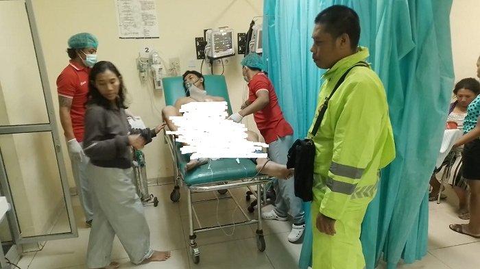 TEWAS - Korban Gede Krisna, saat menjalani perawatan di RSUD Buleleng, pasca mengalami kecelakaan pada Sabtu (26/4/2025).