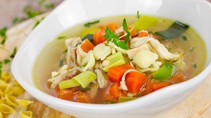 Ilustrasi sup ayam - Resep Sup Ayam Bening, Cocok untuk Menu Sahur Anda di Bulan Ramadhan