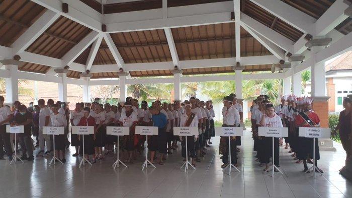 Pasien Rumah Sakit Jiwa (RSJ) Bali, mengikuti sejumlah lomba memeriahkan HUT Pemprov Bali ke-65 dan menyemarakkan hari kemerdekaan RI ke-78. Selain pasien, lomba juga diikuti pegawai rumah sakit.