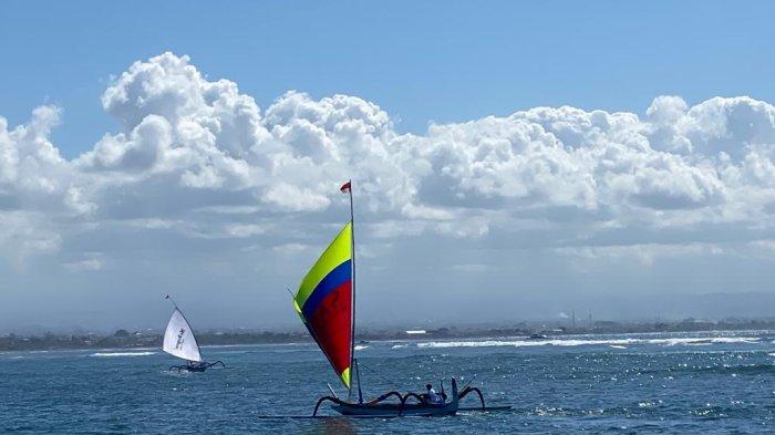 Hari kedua perhelatan AstraPay Amrta Sagara Sanur Village Festival ke-16 2023, menampilkan parade jukung (perahu layar) bertempat di Pantau Segara Ayu, Sanur pada Kamis, 2 Juli 2023.

Parade Jukung ini merupakan rangkaian penyelenggaraan Sanur Village Festival, yang diikuti sekitar 30 jukung tradisional khas Sanur dari kelompok nelayan Dewi Satayo Jana Gandhi Sanur.